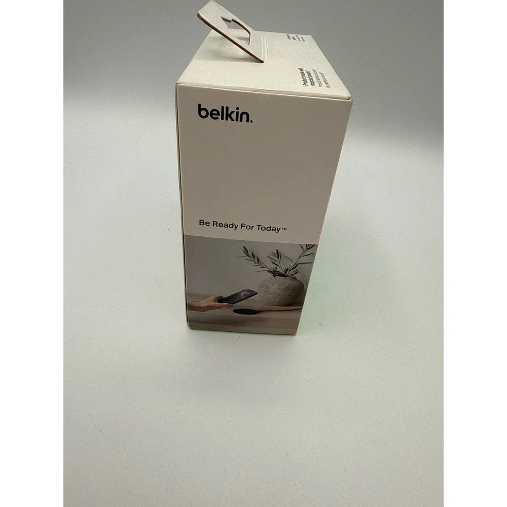 Belkin BoostCharge Wireless Charging Pad‎ Unisex OS Black New 15W Qi WIA012